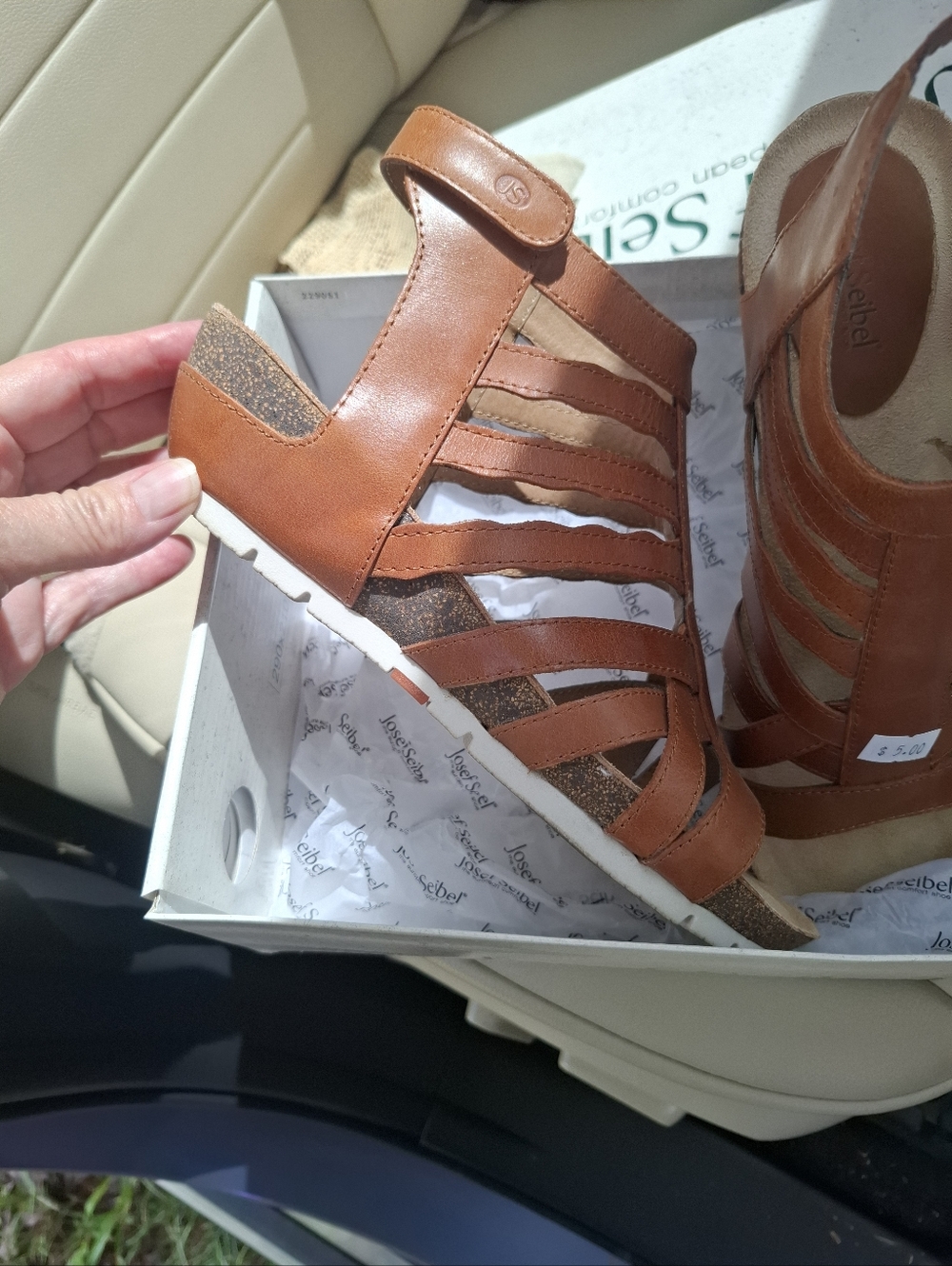 JOSEF SEIBEL Hailey Cushion Footbed Wedge Sandals Camel Size 39 EU 8.5 US
